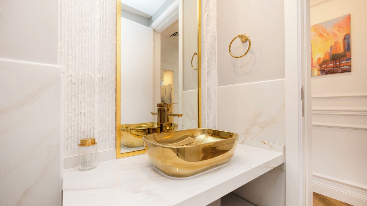 Photo of Bathroom in Umm Suqeim 3