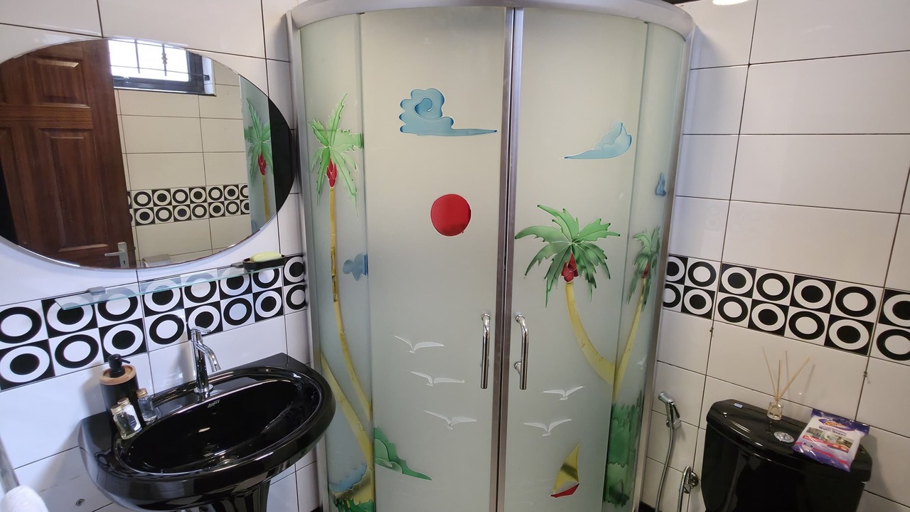 Photo of Bathroom in Port Louis