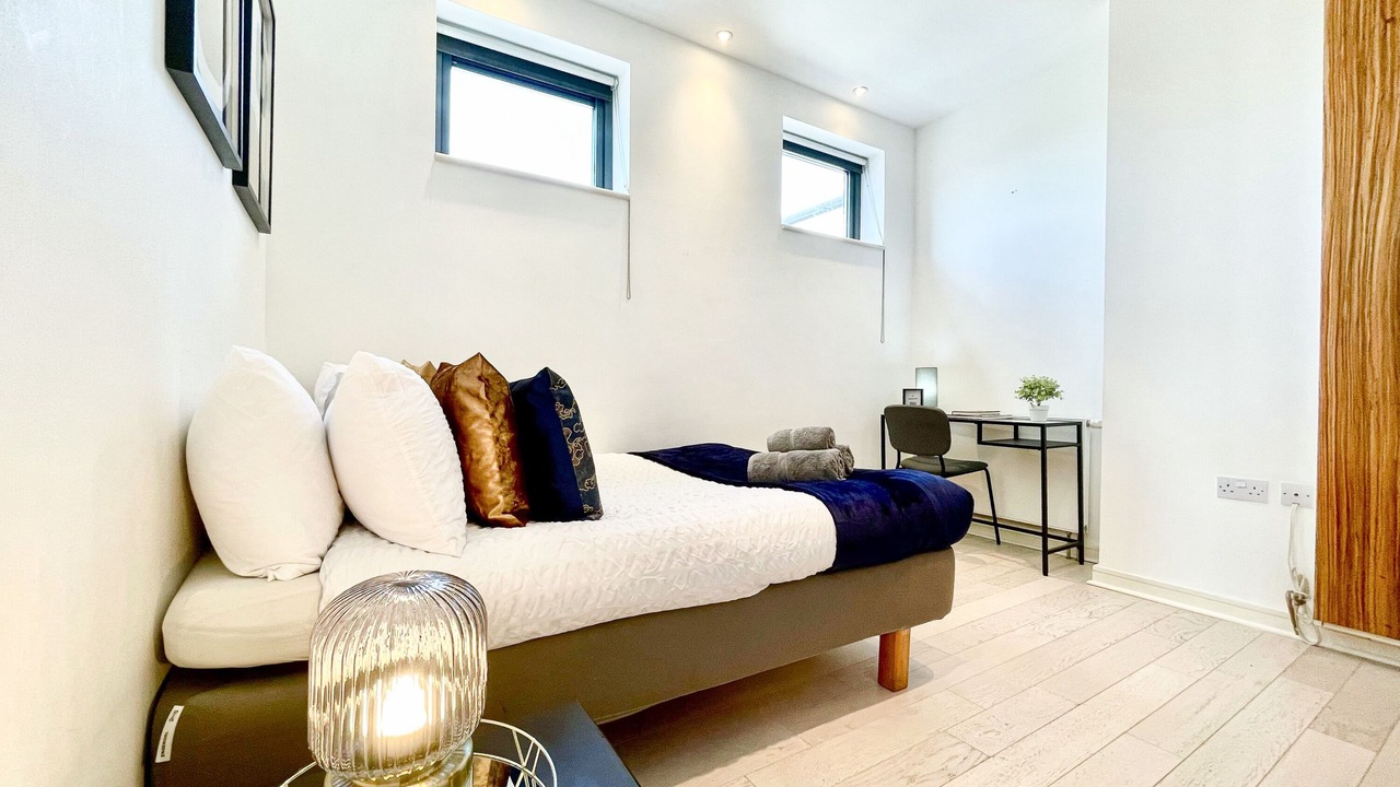 Photo of Bedroom in Angel
