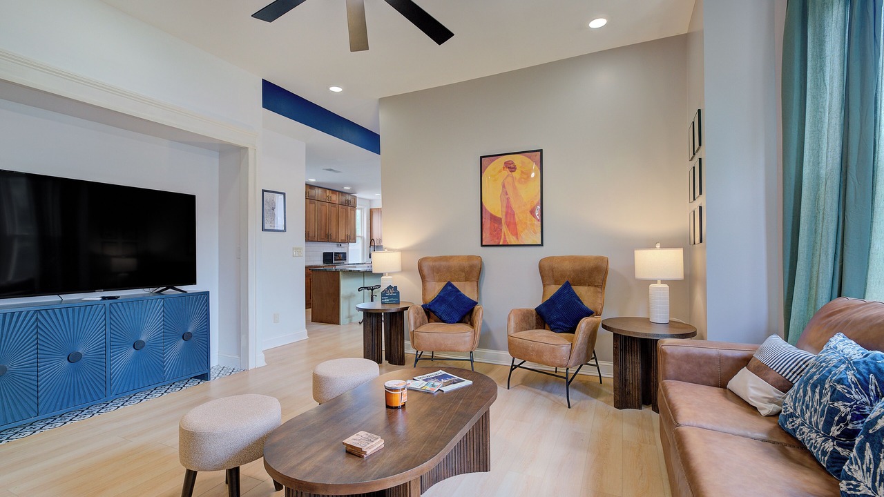 Photo of Livingroom in Brewers Hill