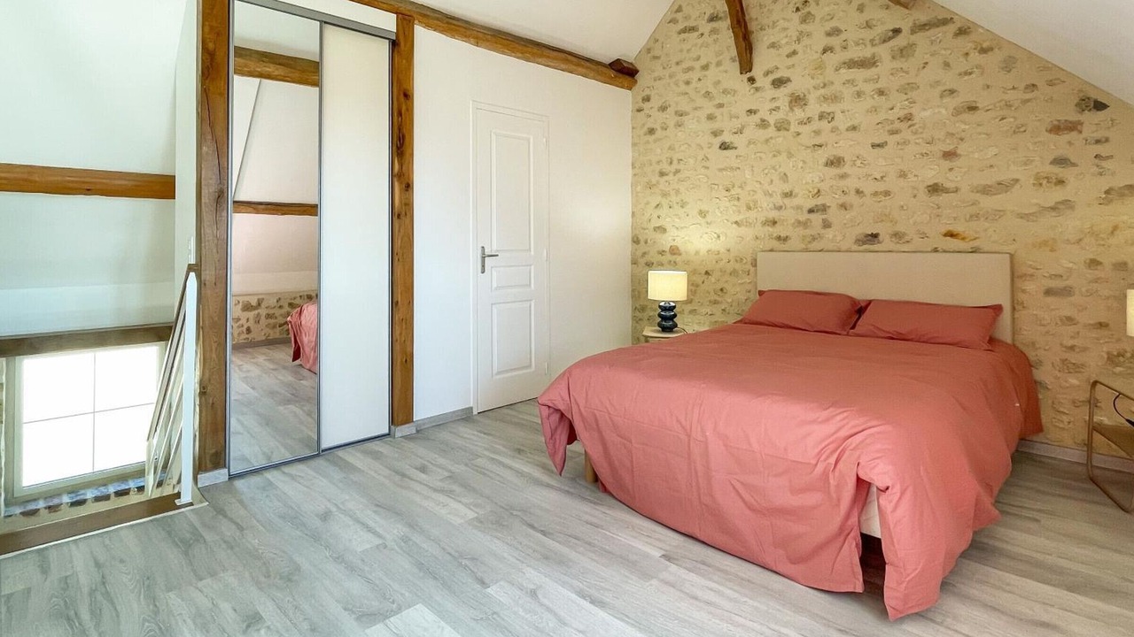 Photo of Bedroom in La Mesniere