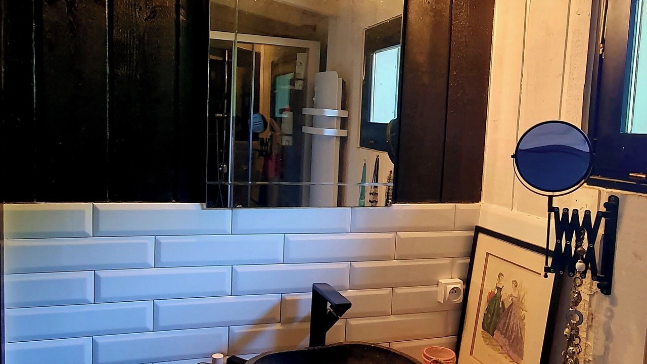Photo of Bathroom in Cloyes-les-Trois-Rivieres