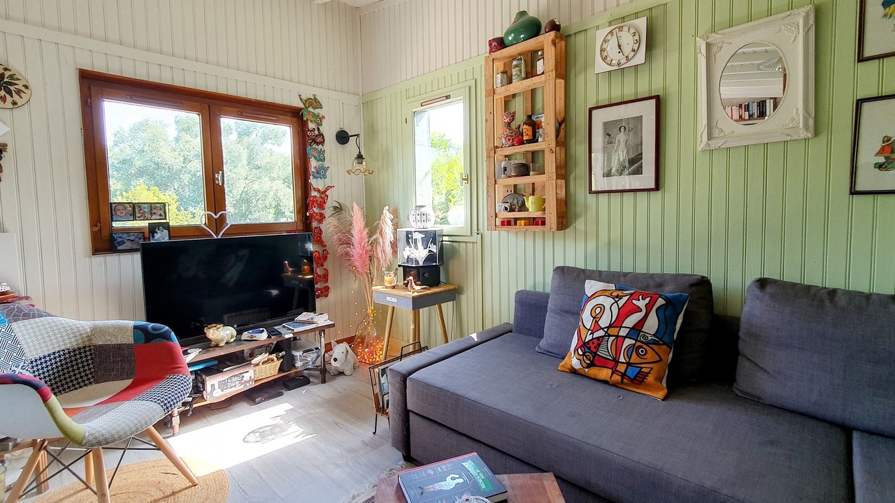 Photo of Livingroom in Cloyes-les-Trois-Rivieres