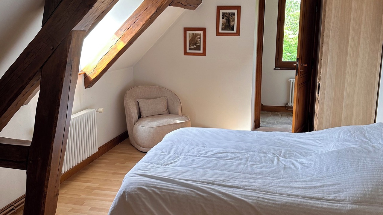 Photo of Bedroom in Mondreville