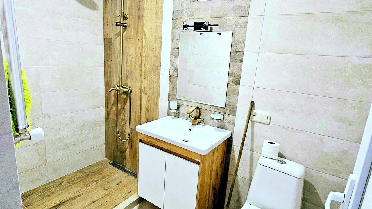 Photo of Bathroom in Gonio