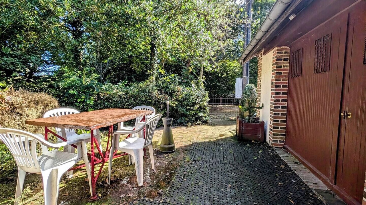 Photo of Outdoor in Rai