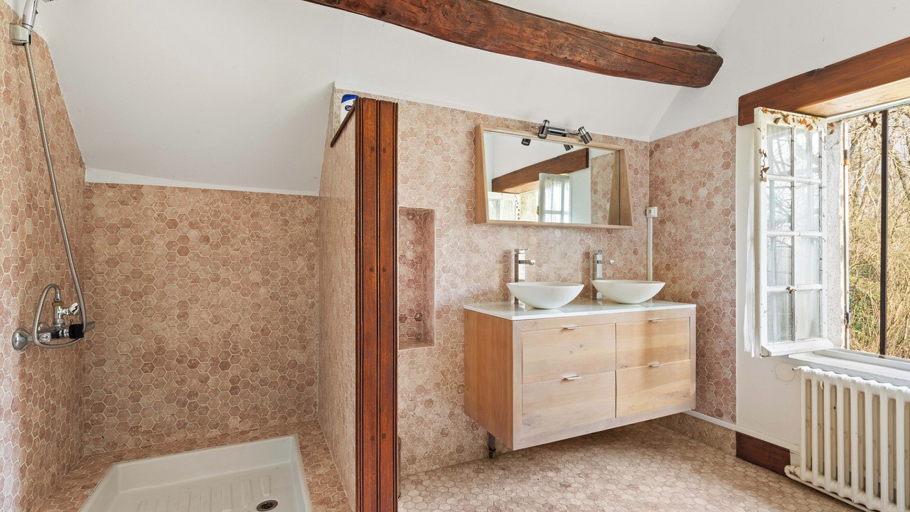 Photo of Bathroom in Estouy