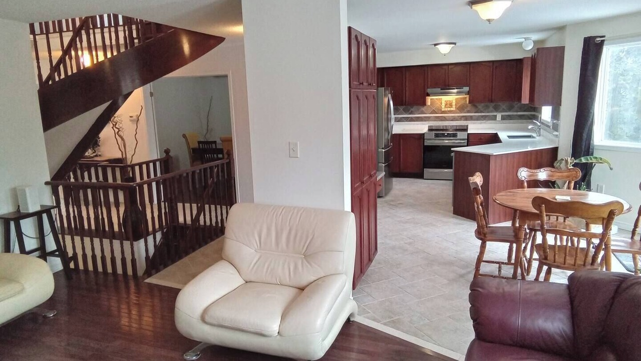 Photo of Livingroom in Barrie