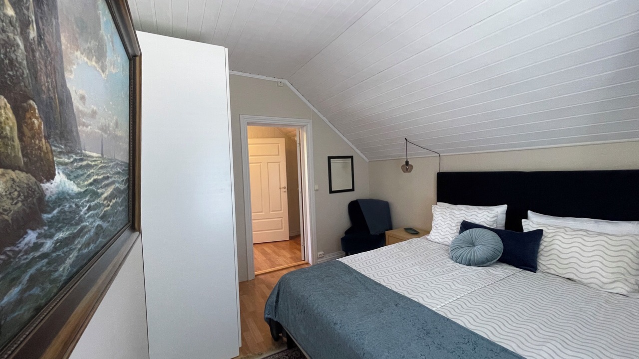 Photo of Bedroom in Moss