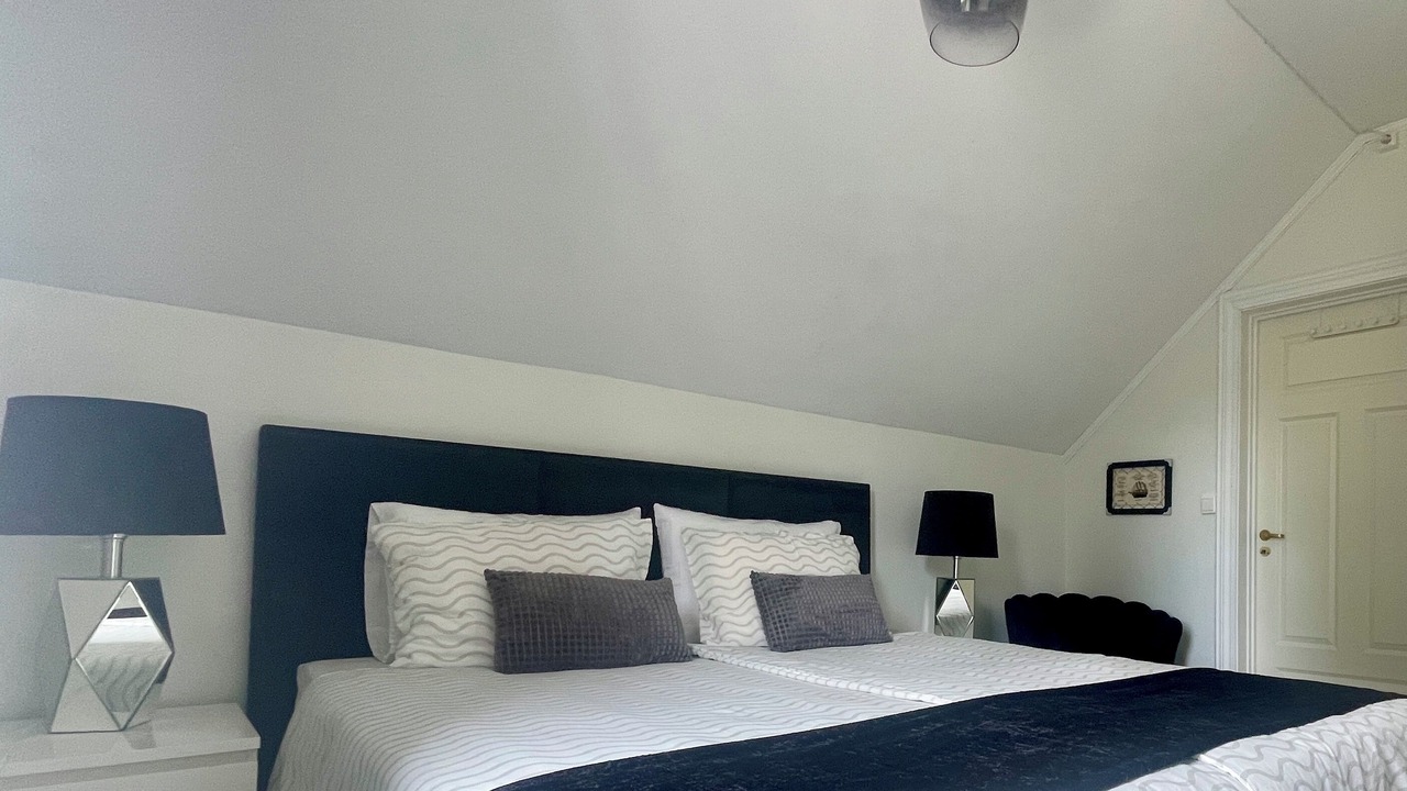 Photo of Bedroom in Moss
