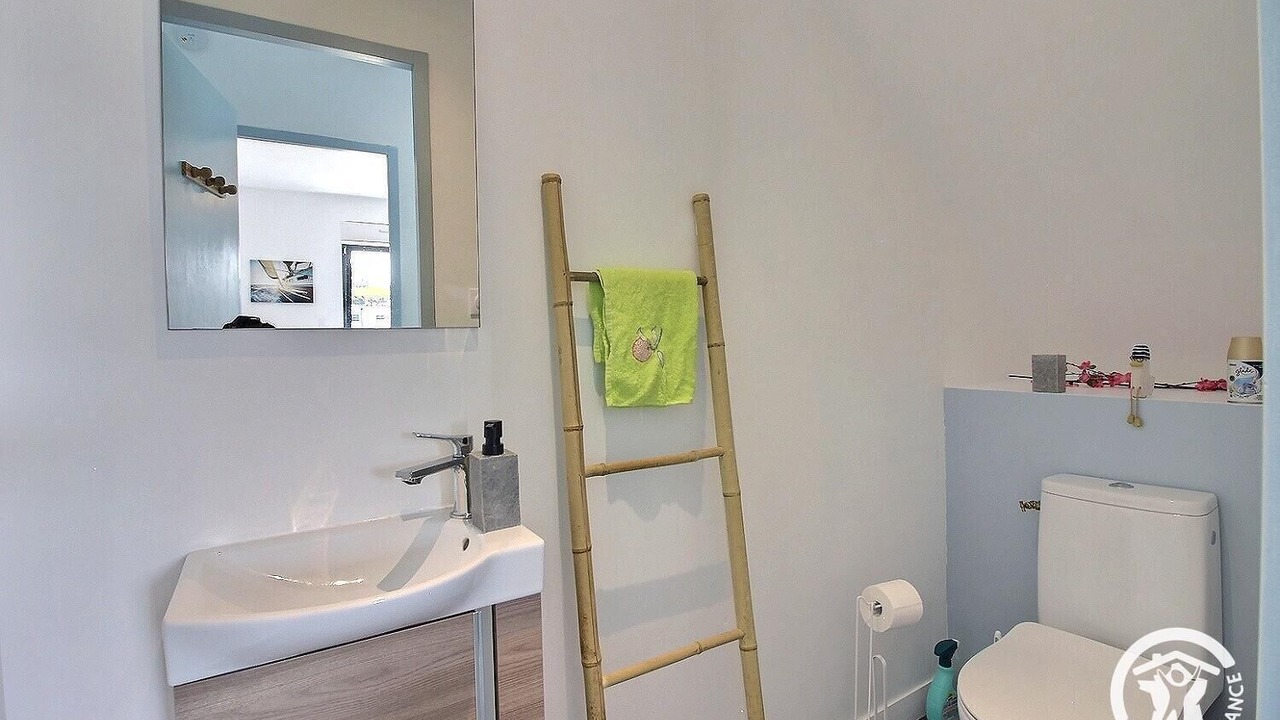 Photo of Bathroom in Langueux
