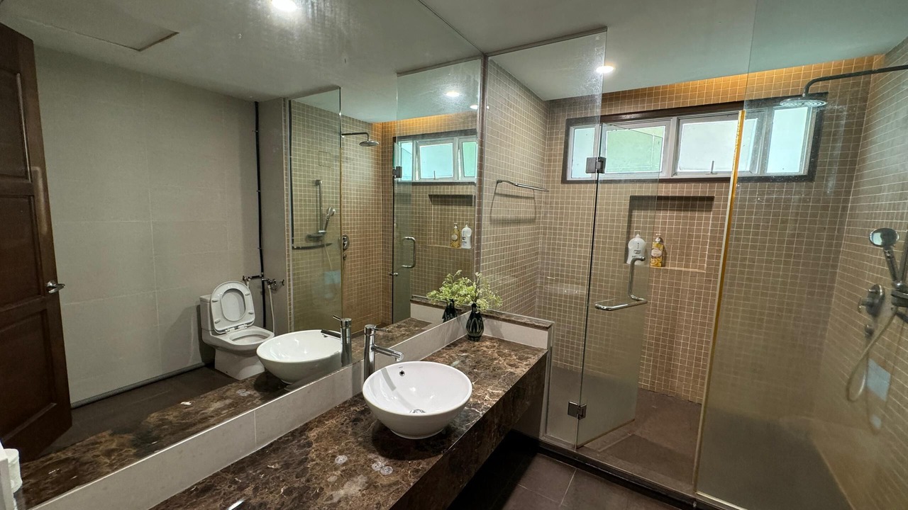 Photo of Bathroom in Batu Ferringhi