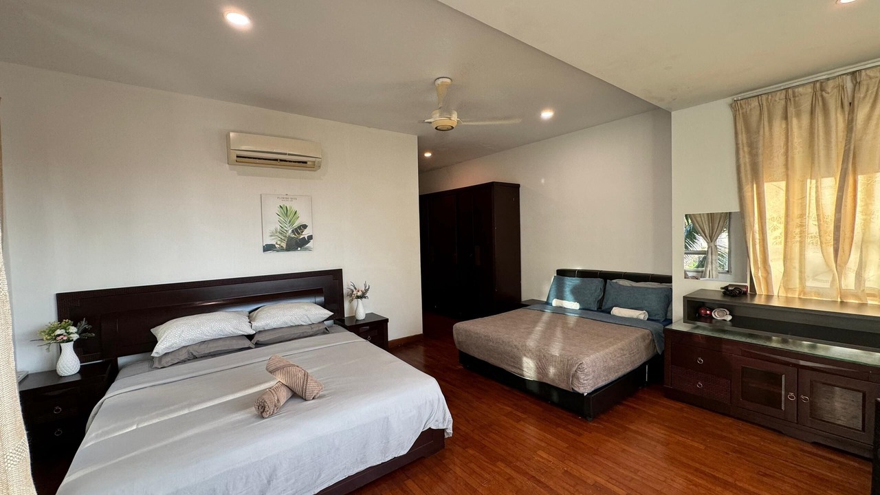 Photo of Bedroom in Batu Ferringhi