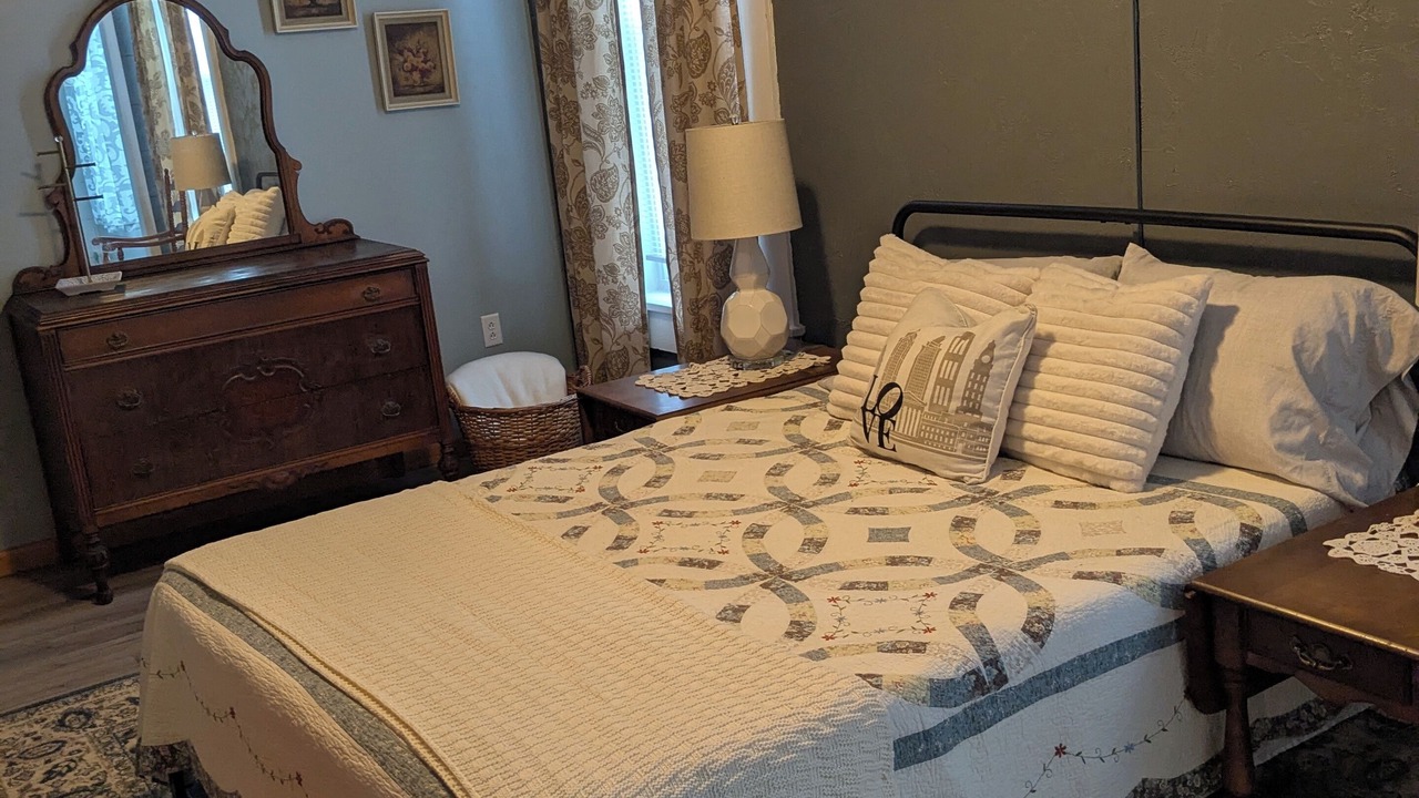 Photo of Bedroom in Antes Fort