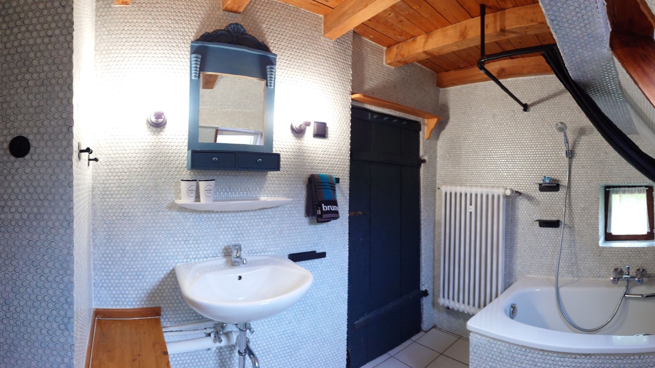 Photo of Bathroom in Rhodt unter Rietburg