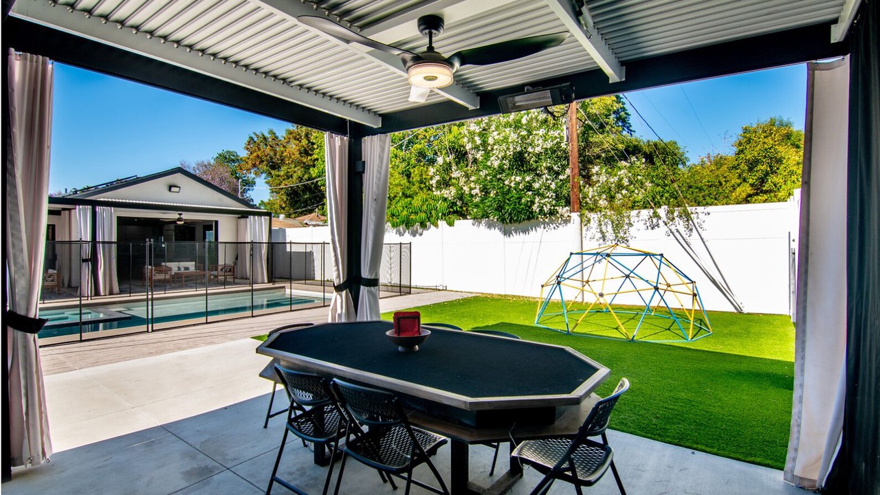 Photo of Outdoor in Reseda