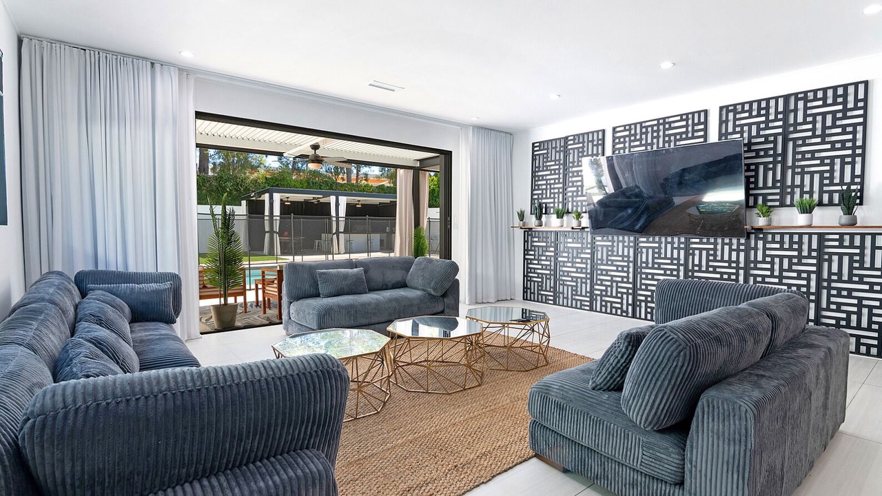 Photo of Livingroom in Reseda