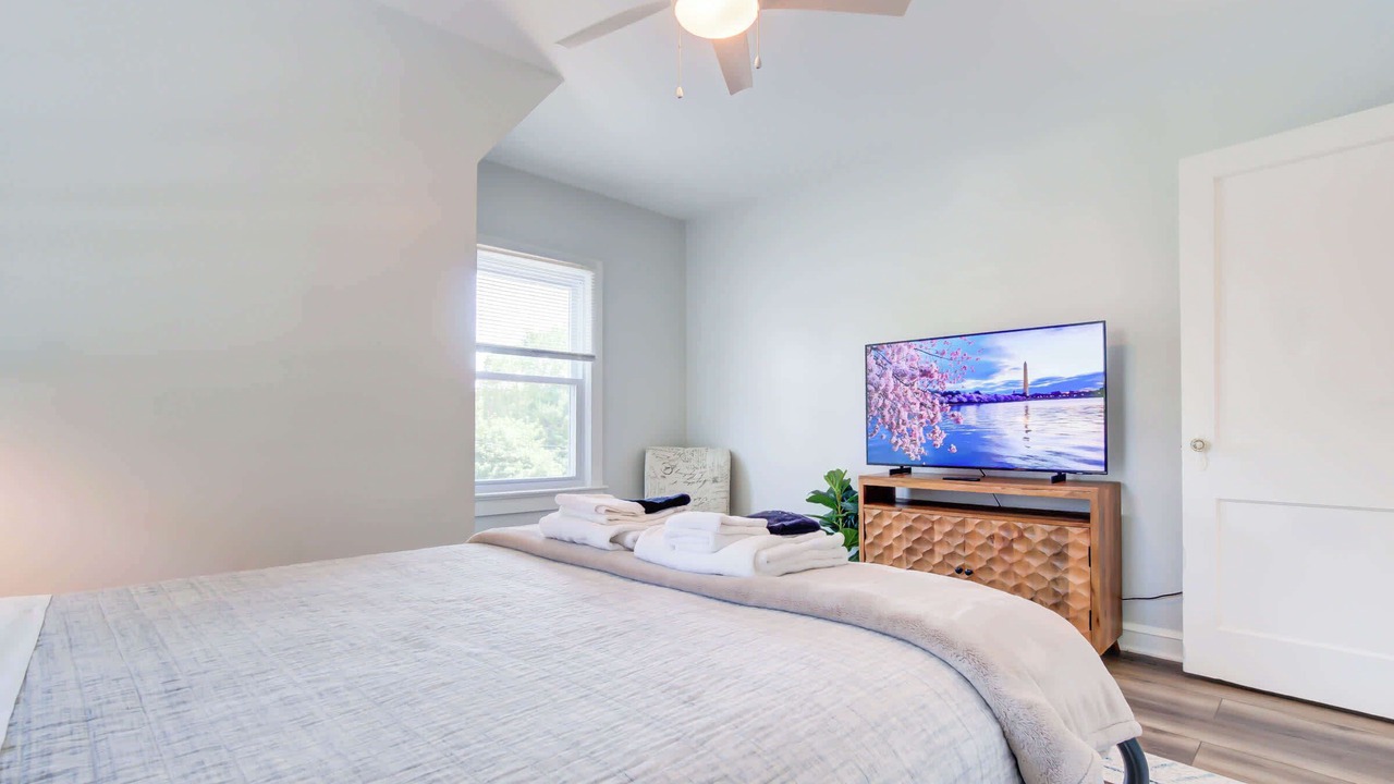Photo of Bedroom in Arlington Ridge