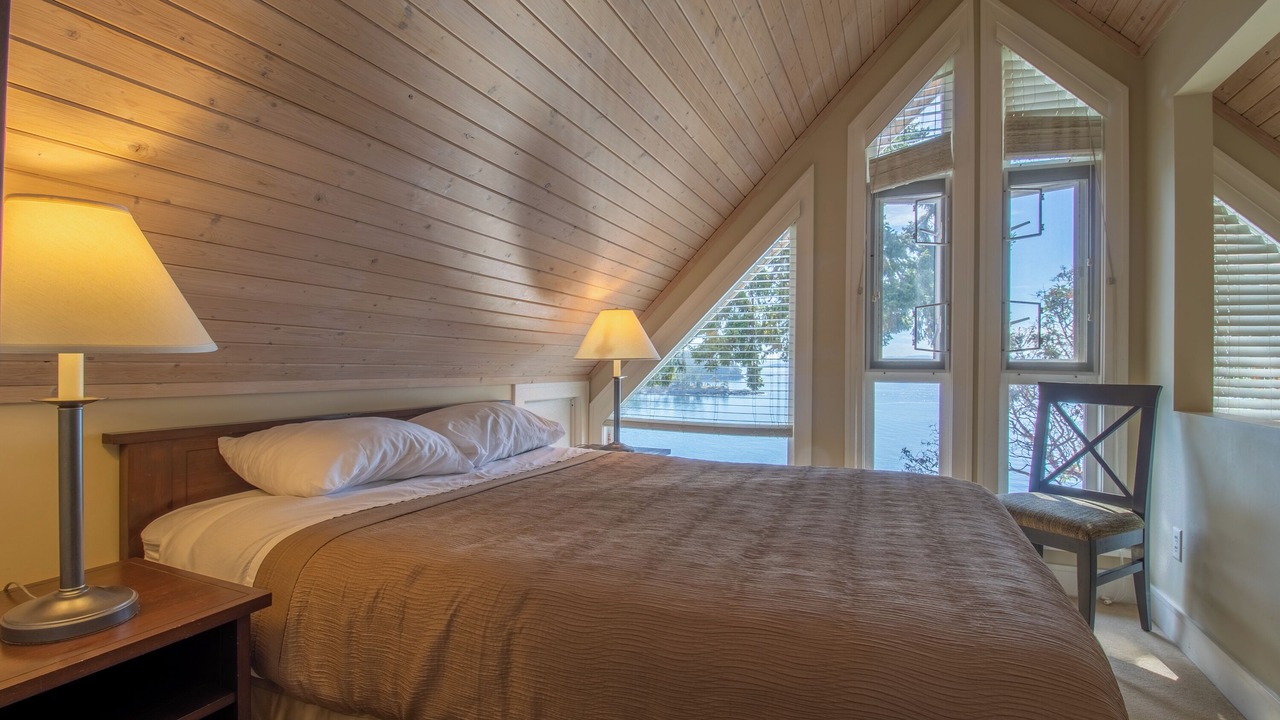 Photo of Bedroom in Pender Island