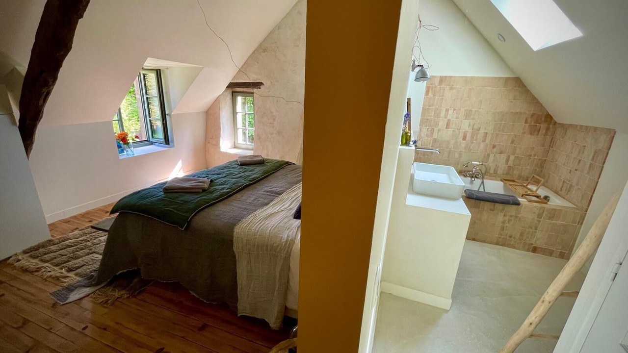 Photo of Bathroom in Courcerault