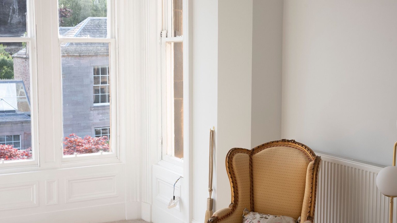 Photo of Livingroom in Newington