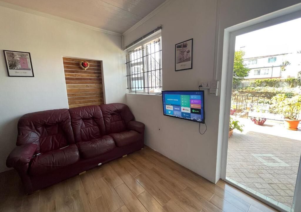 Photo of Livingroom in Roches Brunes