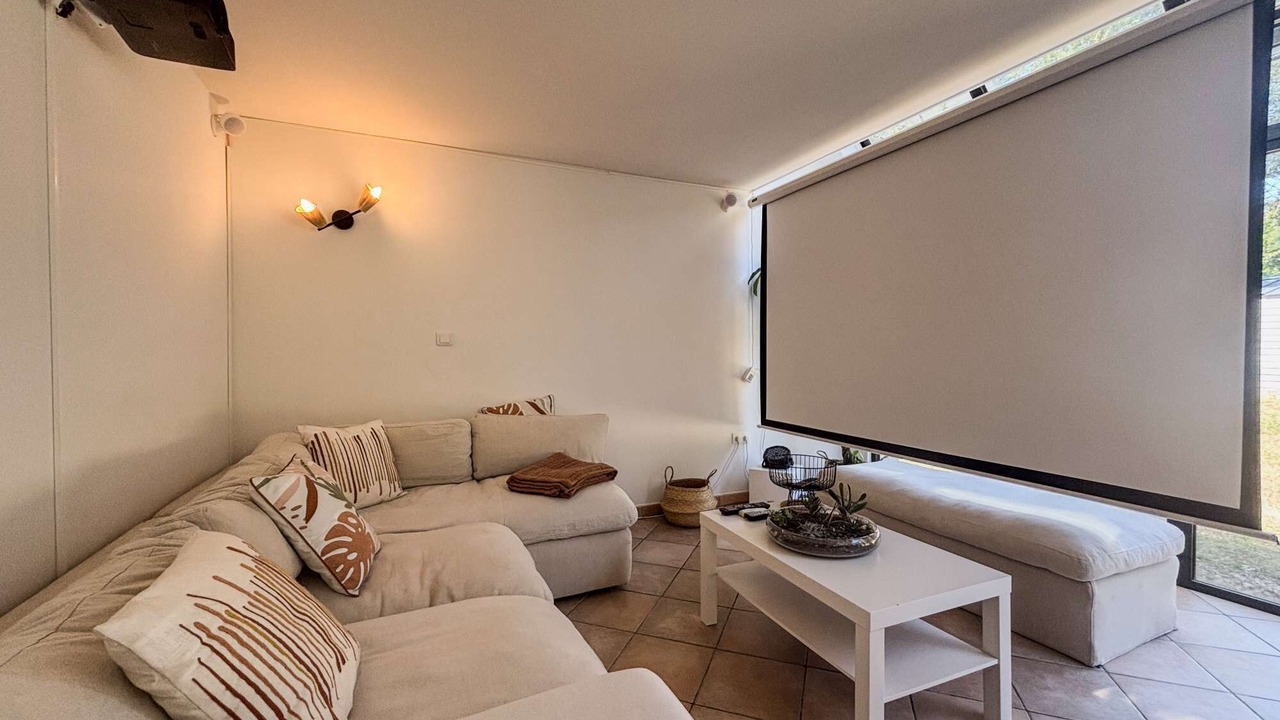 Photo of Livingroom in Roullee