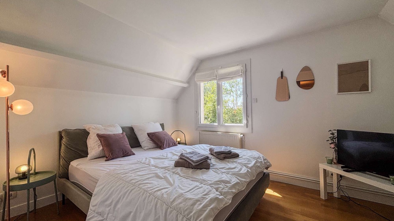 Photo of Bedroom in Roullee