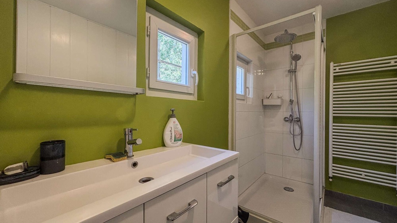 Photo of Bathroom in Roullee