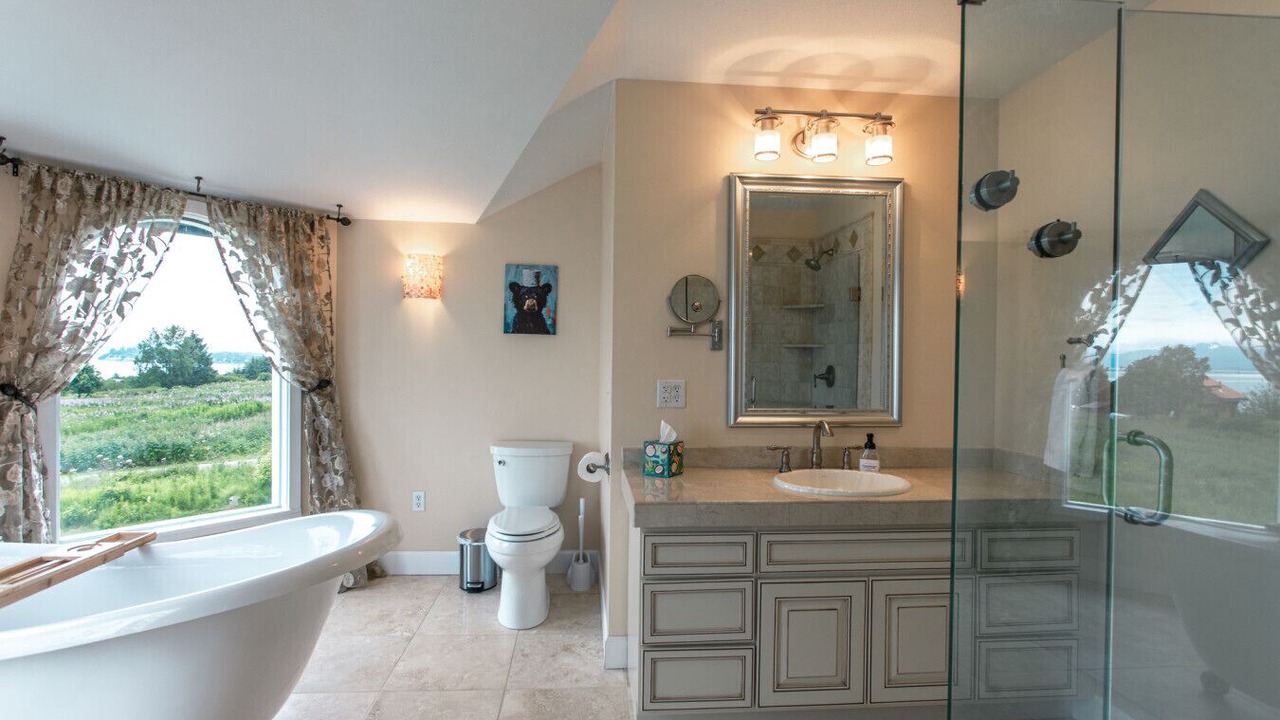 Photo of Bathroom in Kachemak
