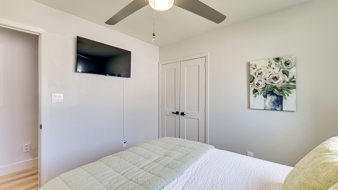 Photo of Bedroom in Farmers Branch