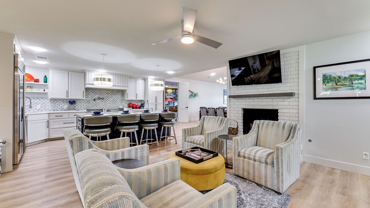 Photo of Bedroom in Farmers Branch