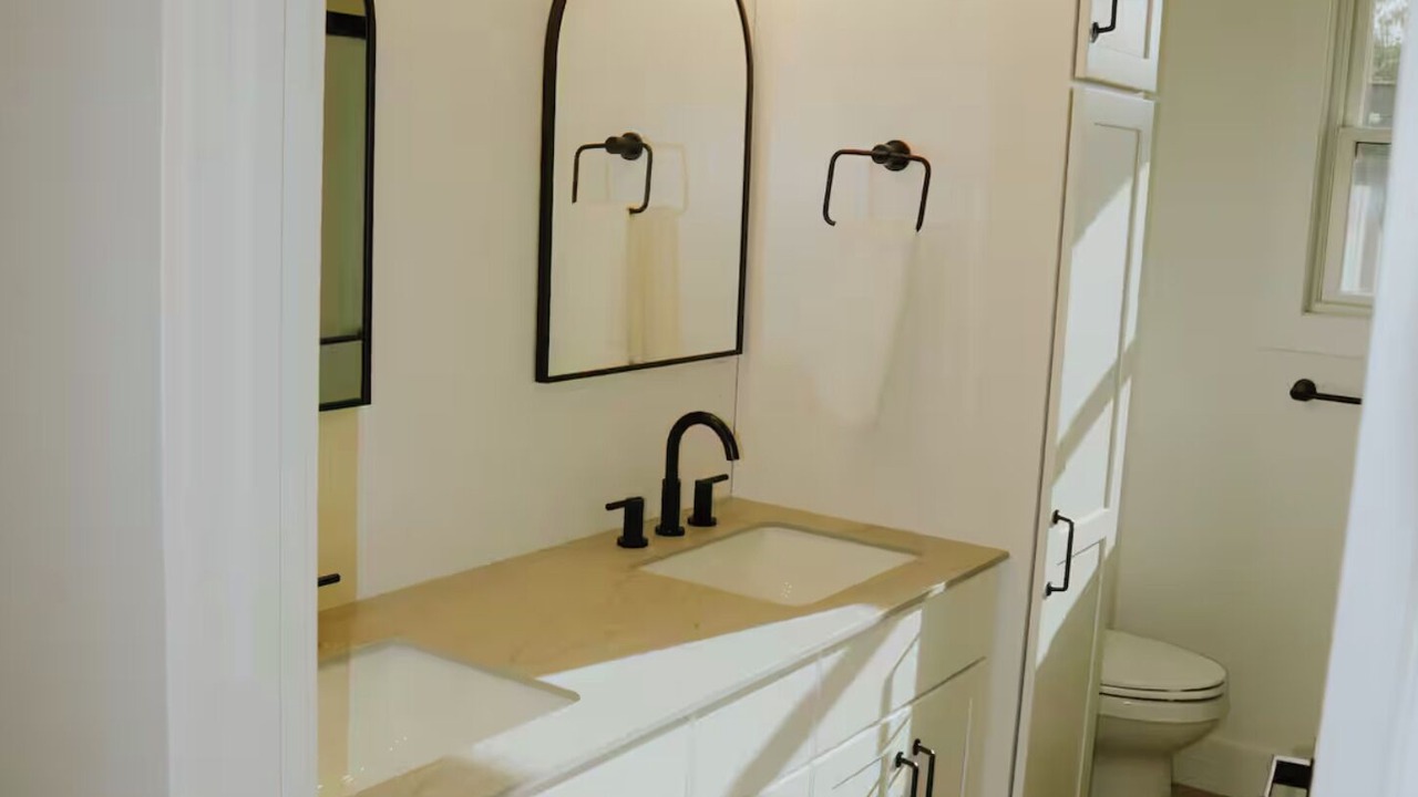 Photo of Bathroom in Loretto