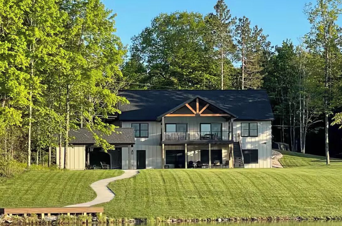 Photo of Outdoor in Loretto