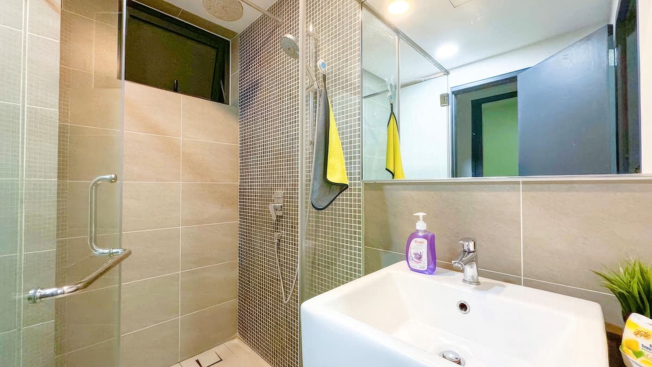 Photo of Bathroom in Maluri