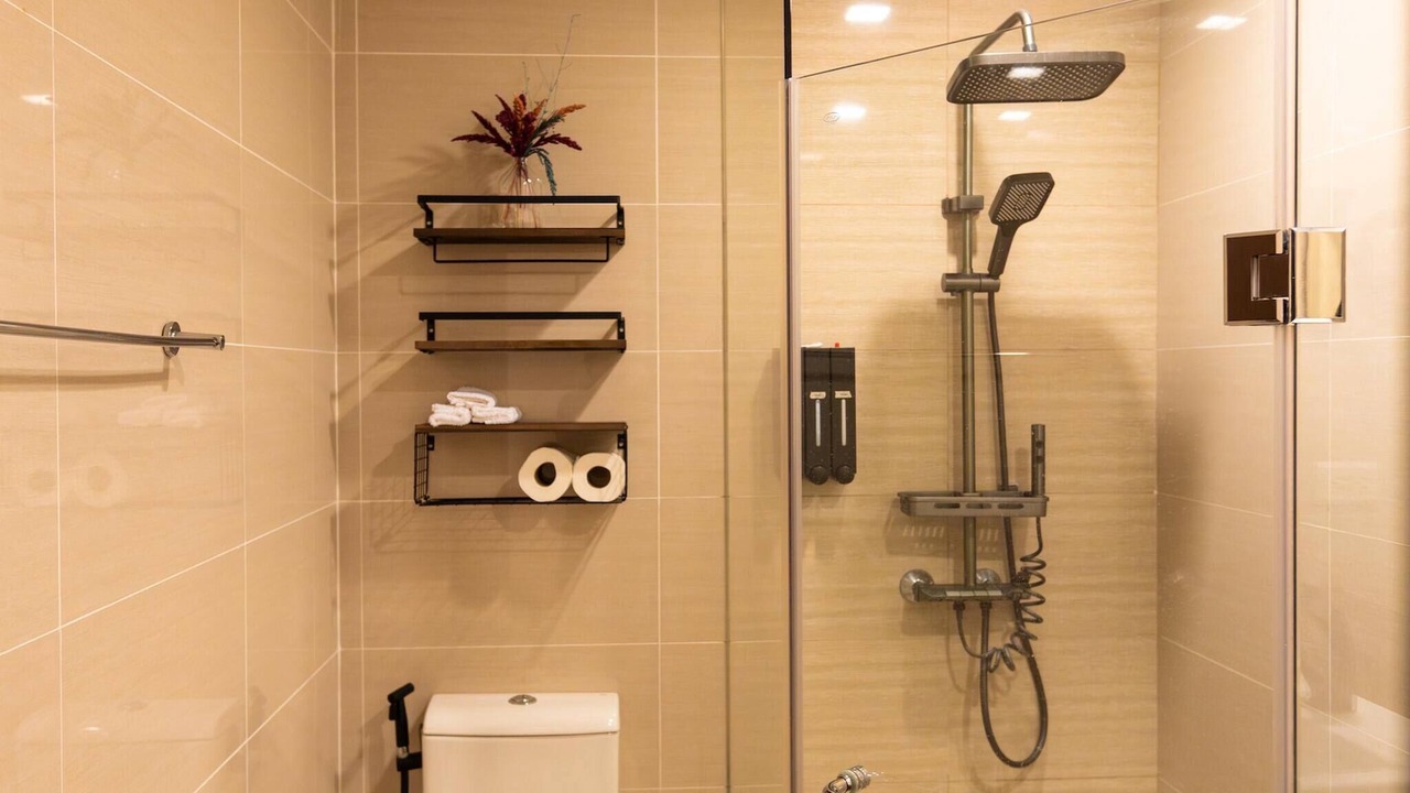 Photo of Bathroom in Salcedo Village