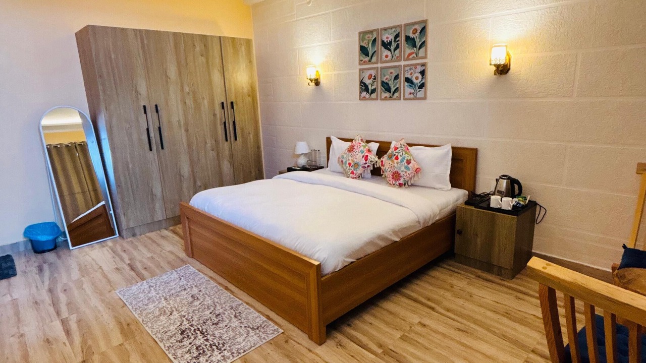 Photo of Bedroom in Almora