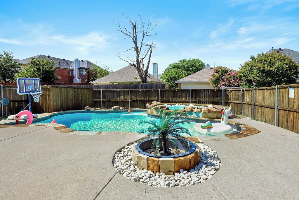 Photo of Outdoor in Allen