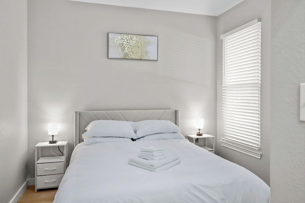 Photo of Bedroom in Allen