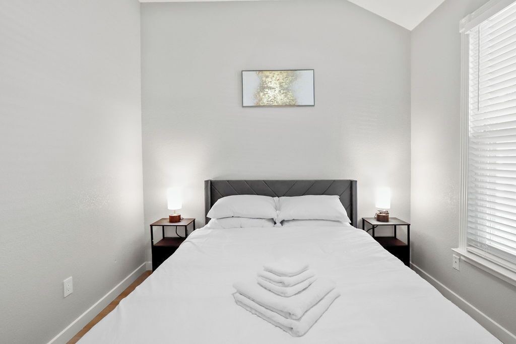 Photo of Bedroom in Allen