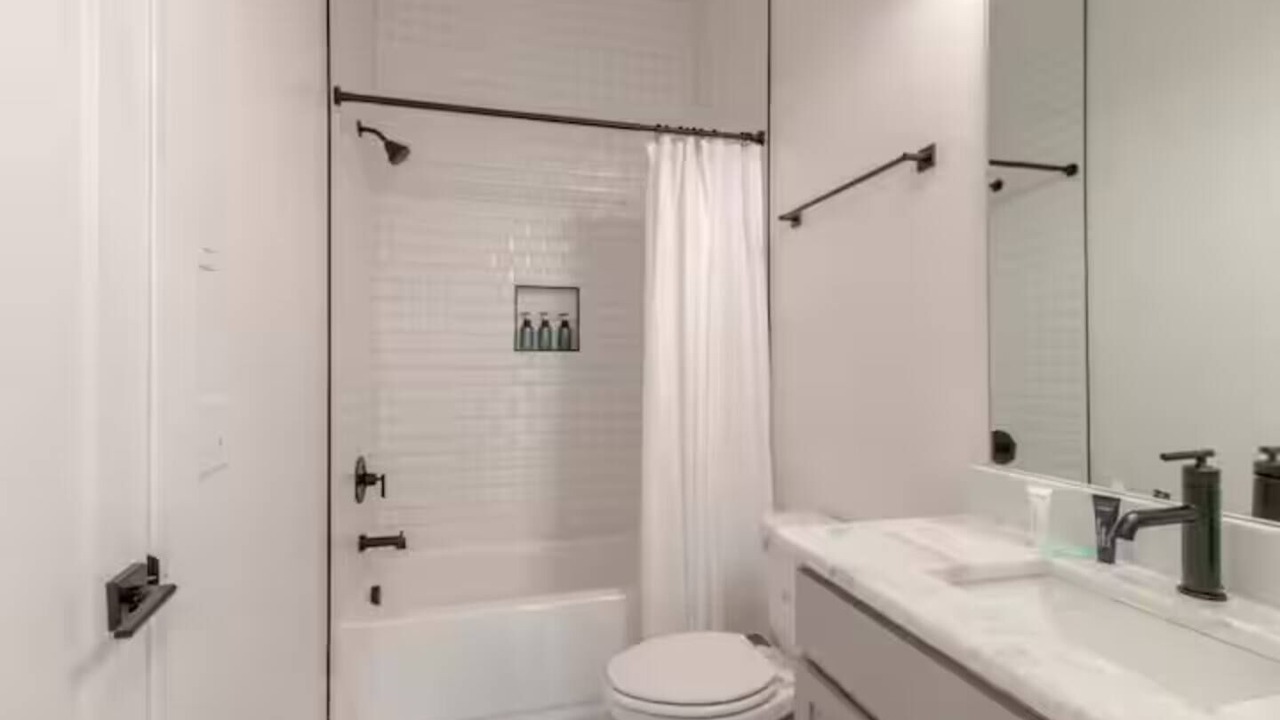 Photo of Bathroom in Hadley - Washington