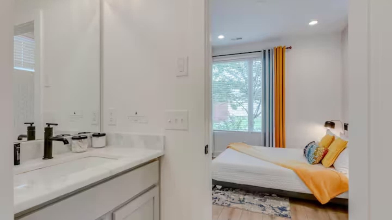 Photo of Bathroom in Hadley - Washington