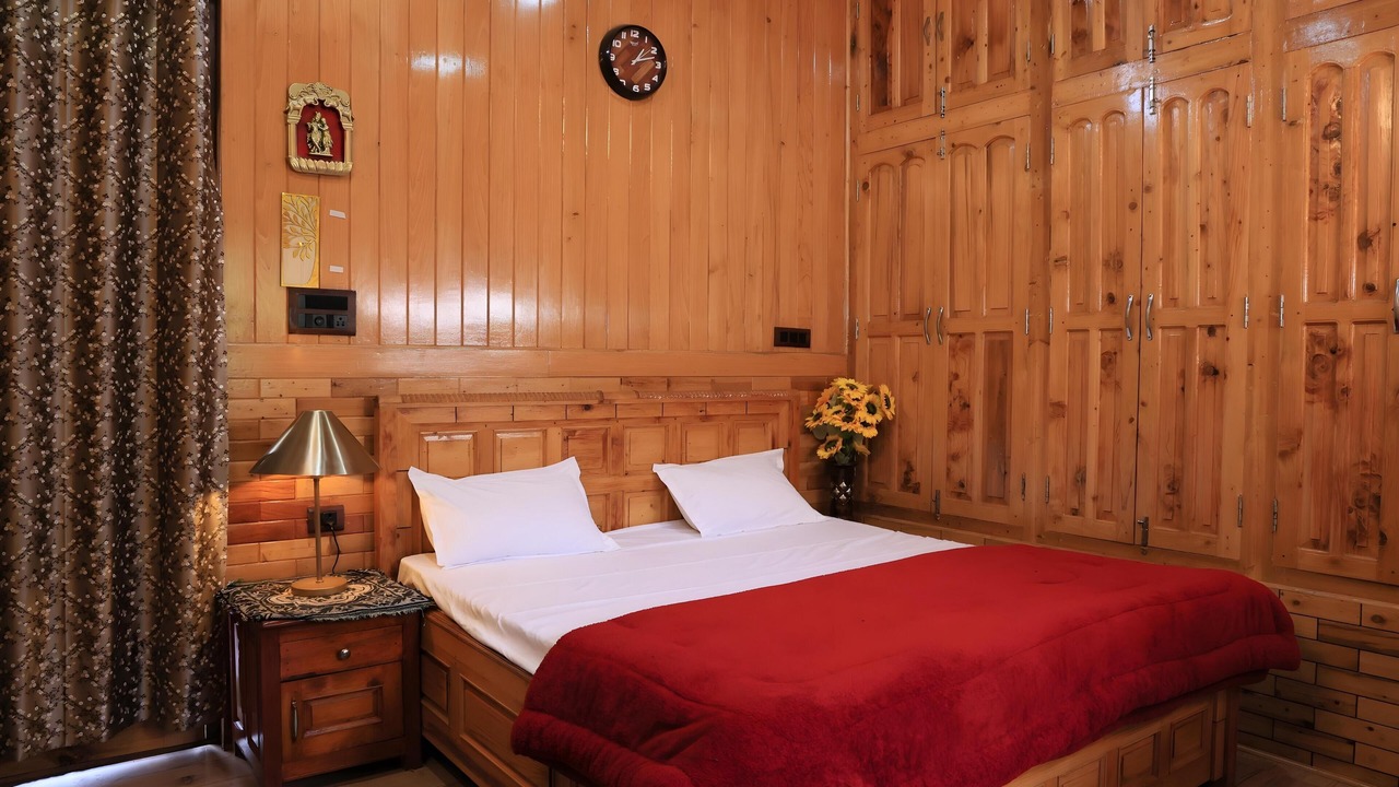 Photo of Bedroom in Tehri