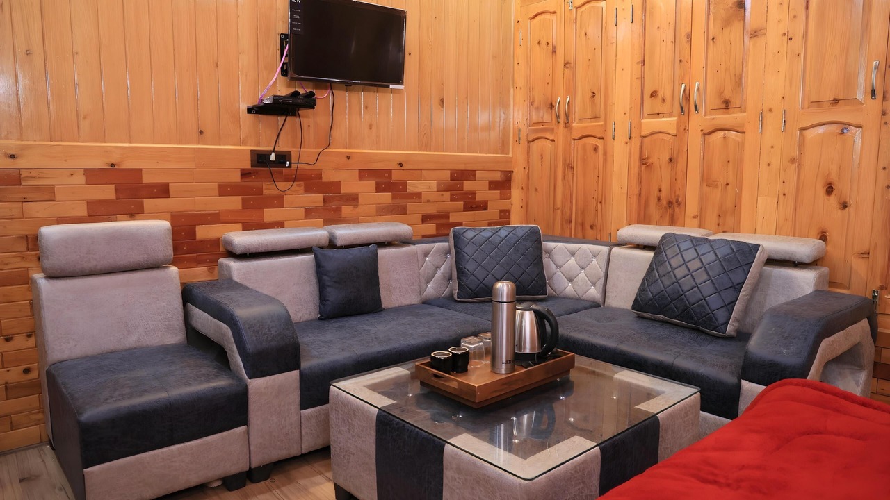 Photo of Livingroom in Tehri