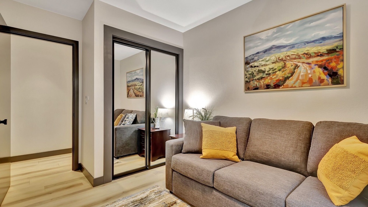 Photo of Livingroom in Huffman - O' Malley