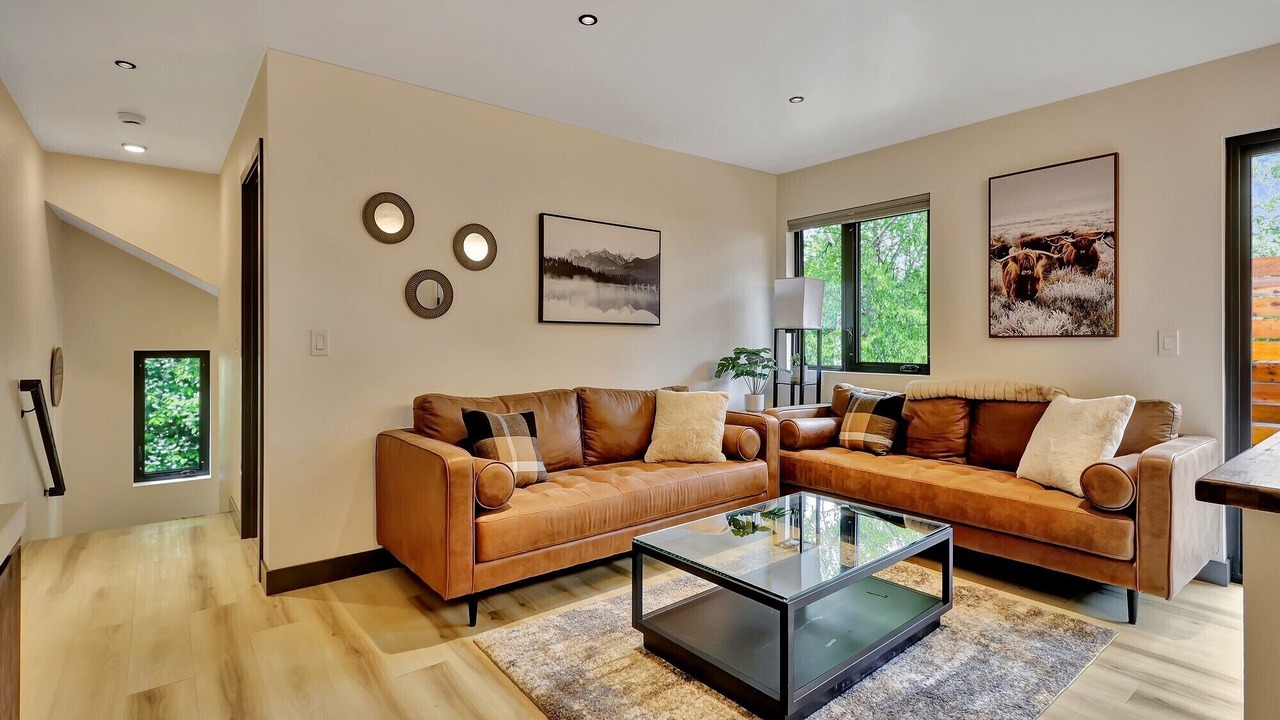 Photo of Livingroom in Huffman - O' Malley