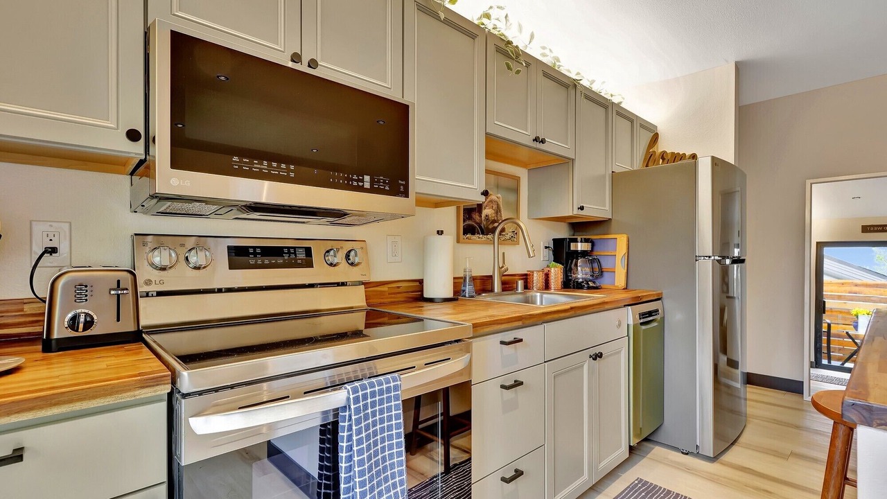 Photo of Kitchen in Huffman - O' Malley