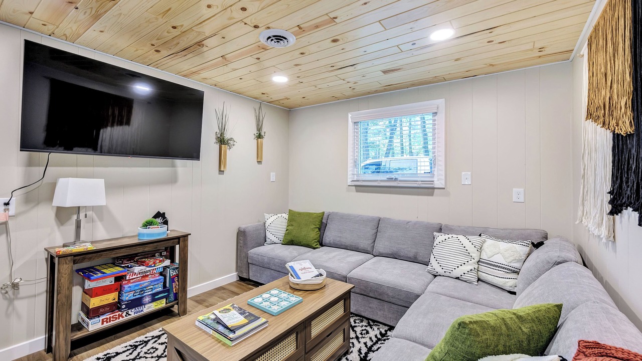 Photo of Livingroom in Lakewood