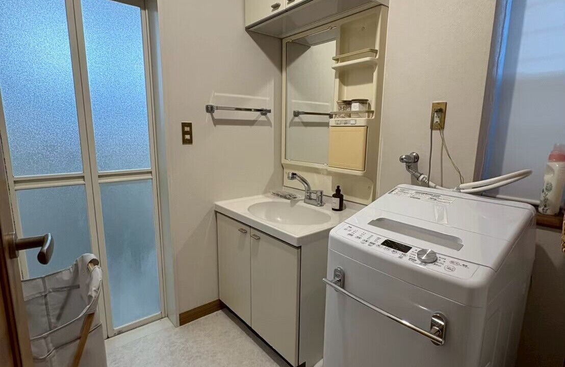 Photo of Bathroom in Kuwana