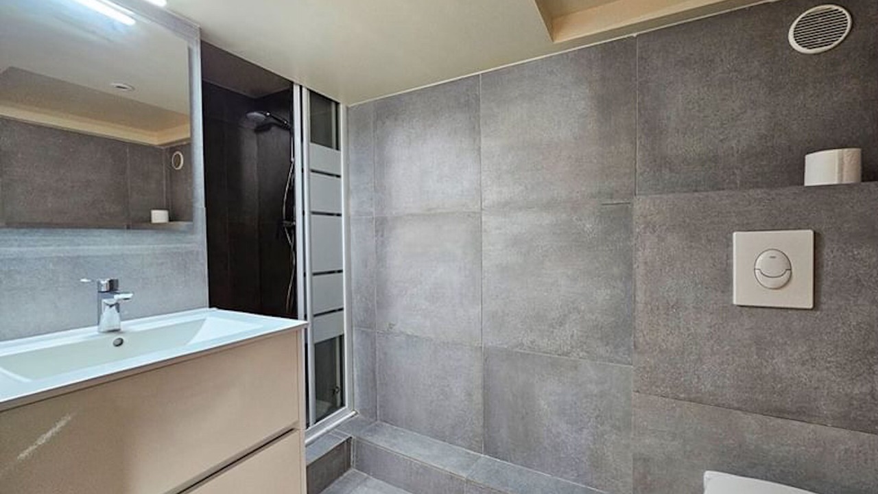 Photo of Bathroom in Gambetta